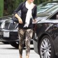 Selena Gomez chic et casual 