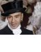 John Galliano en haut de forme évincé de la maison Dior ainsi que de Galliano