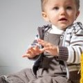Bébé à la découverte des soldes et de la Mode !