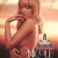 Nicole Richie pose pour son parfum Nicole
