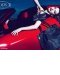 Anne Hathaway pose pour Tod’s 