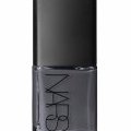 Vernis à ongles gris issu de la collection rentrée 2012 de Nars