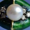 Bague ancienne émail, perle de culture et diamant chez achat-or-bijoux.com