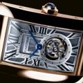 La fameuse montre Tank de Cartier