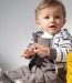 Bébé à la découverte des soldes et de la Mode !