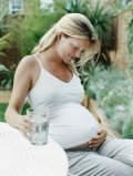 Une femme enceinte épanouie 