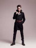 Manteau en laine marine ceinture boots noires H&M mode homme automne hiver 2010 2011