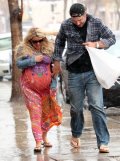 Jessica Simpson et son fiancé en tong dans les rues de Los Angeles