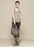 Sac en cuir de vachette effet usé et argenté