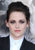 Kristen Stewart, la reine des yeux charbonneux !