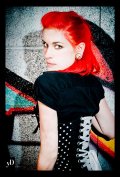 Un corset blanc et noir à pois Ariel Corset.