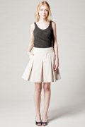 Jupe courte évasée en coton compact 