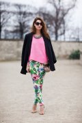 Un total look flashy façon neo pink