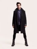 Manteau droit boutonné chemise à carreaux boots noires à lacets collection H&M homme automne hiver 2010 2011