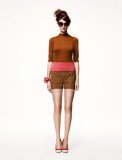 Petit pull et short, look rétro H&M printemps-été 2011