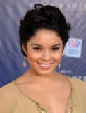 Vanessa Hudgens en coupe garçonnne