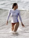 Jessica Biel, sexy en tenue de surf à Porto Rico