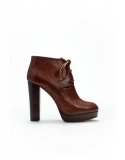 Bottines Zara avec lacets cuir marron chaussures hiver 2011