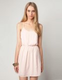 Robe rose taille élastique et fines bretelles