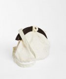 Sac à main en dentelle écrue et bois marron