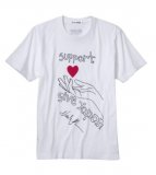 Tee shirt support par Nicole Kidman pour le Japon Uniqlo