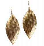Grain De Malice boucles d’oreille feuille dorées collection été 2011