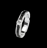 Céramique noire et diamant