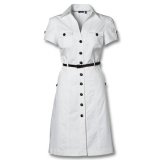 Mexx collection été 2011 robe blanche chic et décontractée boutonnée et ceinturée manches courtes