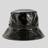 Chapeau de pluie noir imperméable