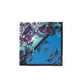Alma en soie et motif ikat