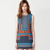 Robe courte en soie imprimée