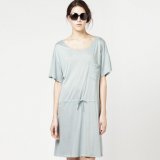 Robe fluide ceinturée