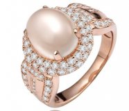 Bague en plaqué or rose avec pierre de lune et zirconias