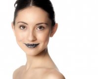 Maquillage pour les lèvres French Lips à motif dentelle