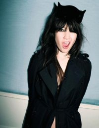 Daisy Lowe