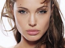 La bouche pulpeuse d’Angelina Jolie