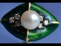 Bague ancienne émail, perle de culture et diamant chez achat-or-bijoux.com