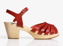 Sabot sandale rouge Swedish Hasbeen printemps été 2011 chez H&M