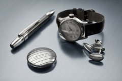 La clé Christofle et LaCie en argent un accessoire pratique et sophistiqué aussi pour les hommes