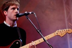 Burberry acoustic : un nouveau concept pour mettre en lumière les artistes britanniques
