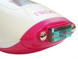 Épilateur à lumière pulsée