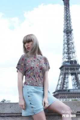 MIMI BLUE, robe marron à pois multicolore et bleu incorporée de boutons MIMI BLUE, robe marron à pois multicolore et bleu incorporée de boutons (119€)