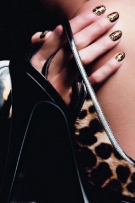 Une révolution dans le monde du vernis à ongles chez Yves Saint Laurent