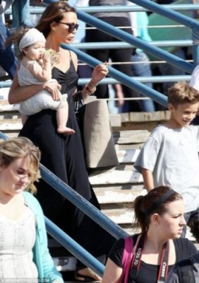 Victoria Beckham avec ses enfants à Santa Monica	