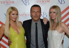 Paris Hilton fait sa star au VIP Room à Cannes