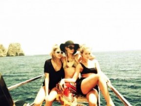 Paris Hilton et ses copines à Ibiza