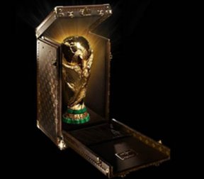 Mallette du trophée de la coupe du monde par Louis Vuitton