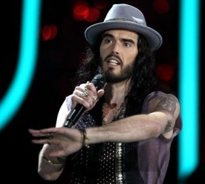  Russel Brand débute par une blague aux MTV Movie Awards 2012