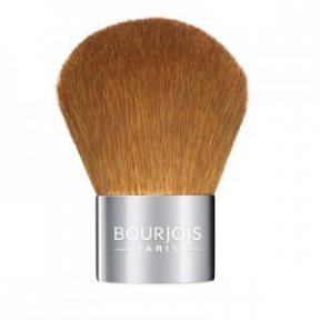 Le pinceau kabuki pour le blush