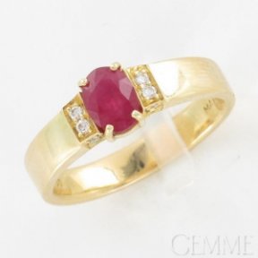 Bague en or rubis ovale avec 4 diamants en vente chez gemme-les-bijoux.com